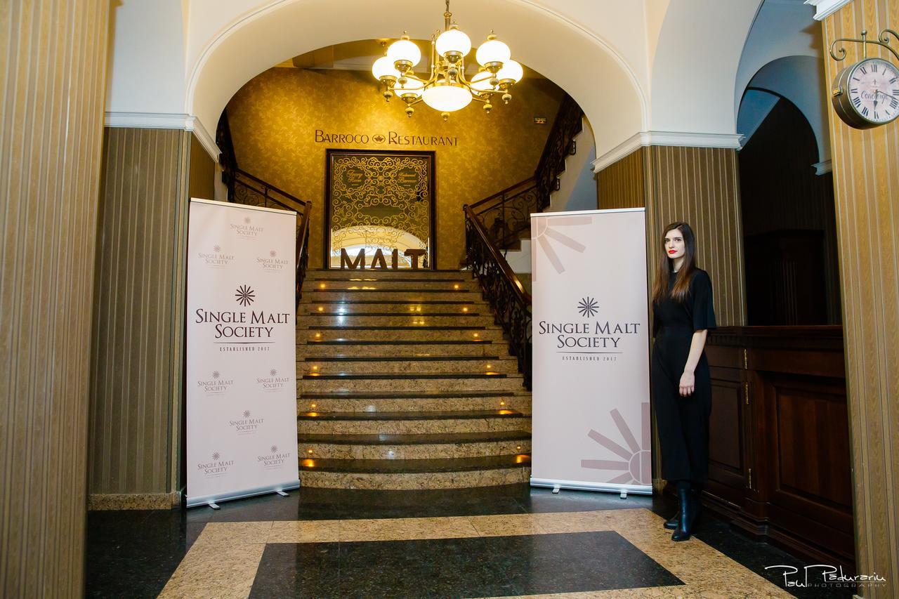Hotel Select Iasi Exterior foto